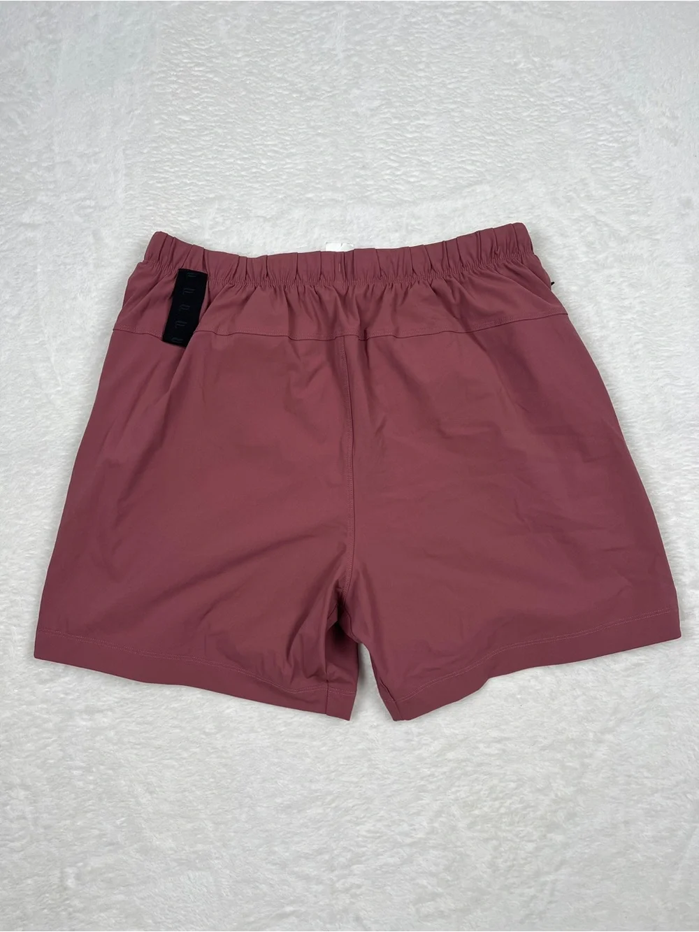 Fabletics The One Lined 5” Shorts Mushroom Mauve Size M - Picture 2 of 3